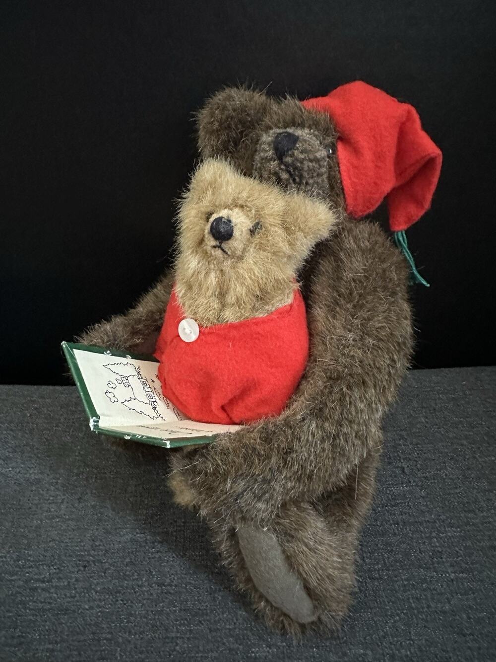 Mary Meyer Green Mountain Bears Christmas Bear w Baby Book Vintage 8” Plush